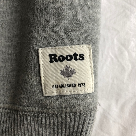 Grey Roots crew neck (small) - Picture 3 of 4